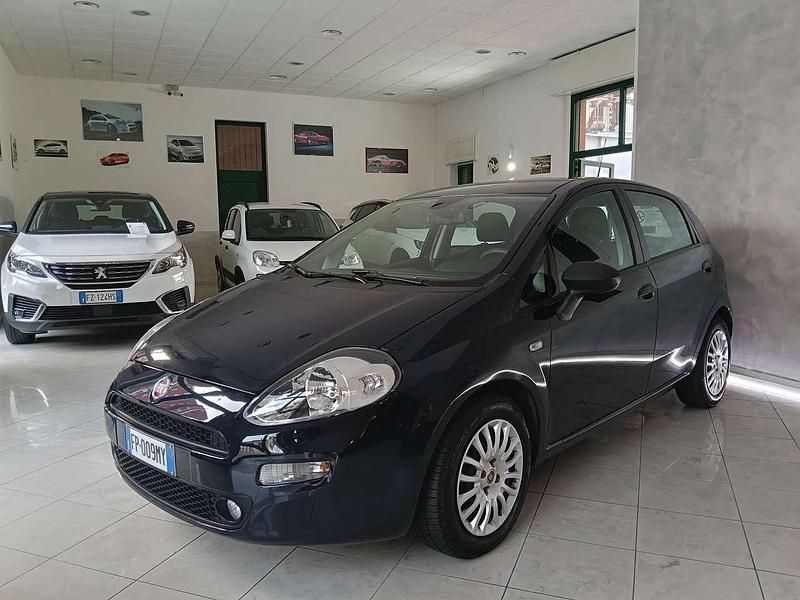 Usata Fiat Punto Street 95 CV (69 kW) 2018 Nero tenore Utilitaria