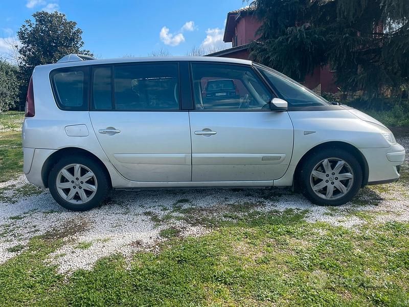 Usata Renault Espace 150 CV (110 kW) 2008 Grigio Monovolume