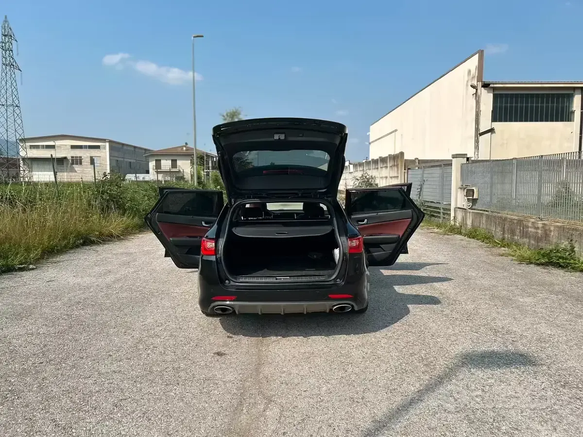 Usata Kia Optima GT 245 CV (180 kW) 2016 Nero Station wagon