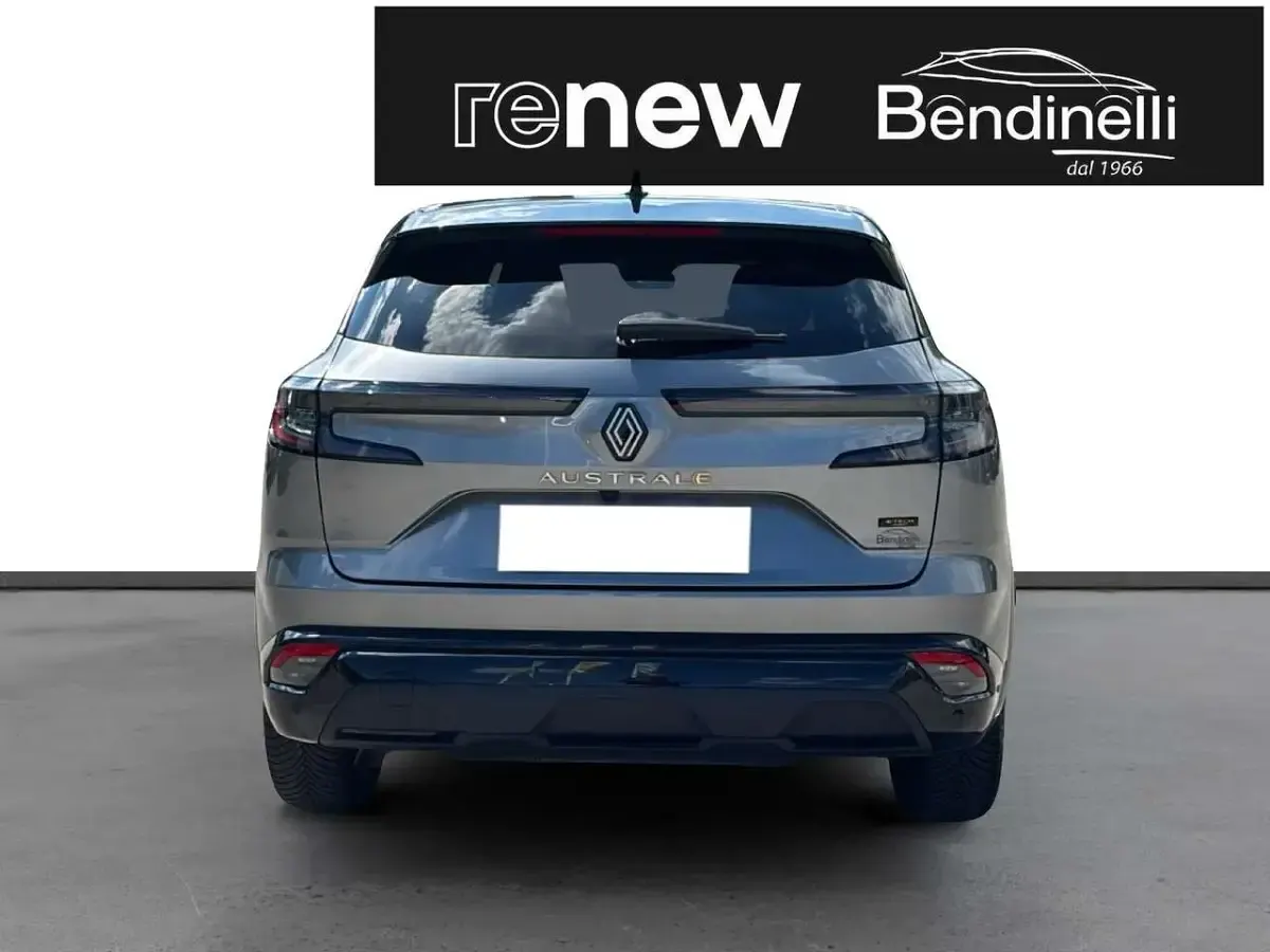 Usata Renault Austral Techno 200 CV (147 kW) 2023 Grigio SUV