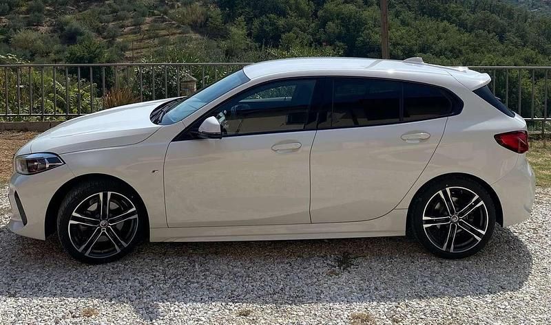 Usata BMW 116 M Sport 116 CV (85 kW) 2023 Bianco Utilitaria