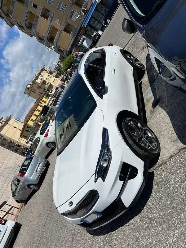 Usata Kia Ceed 140 CV (102 kW) 2019 Bianco Utilitaria