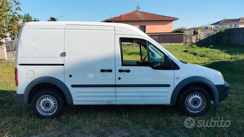 Usata Ford Transit Connect 90 CV (66 kW) 2009 Bianco Monovolume