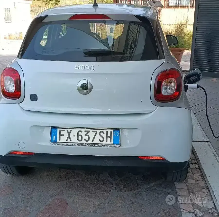 Usata Smart ForFour Electric Drive 41 kW (56 CV) 2019 Bianco Berlina