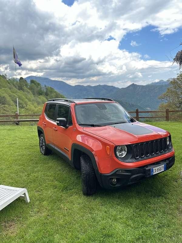 Usata Jeep Renegade Trailhawk 170 CV (125 kW) 2014 SUV