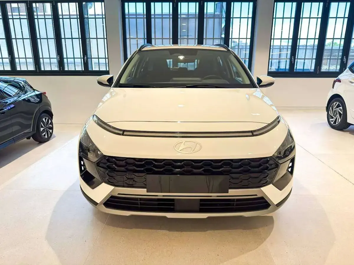 Nuova Hyundai Bayon 101 CV (74 kW) 2025 Bianco SUV