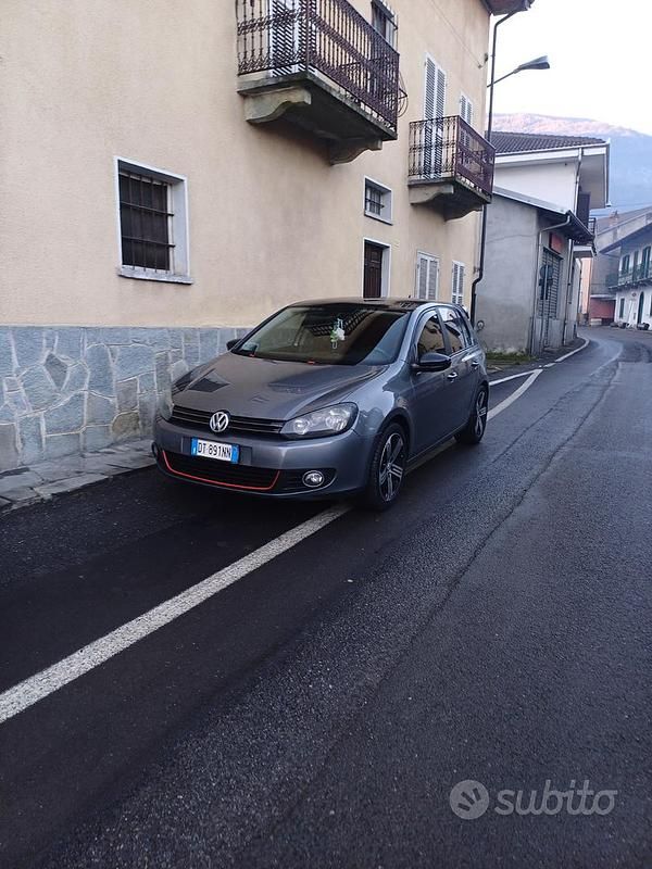Grigio Usata 2009 VW Golf VI Due volumi | 7500 € (Molto cara) - Immagine 1/4