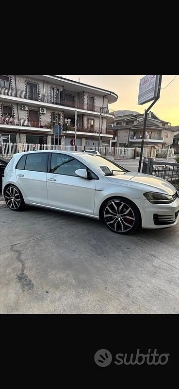 Usata VW Golf VII 150 CV (110 kW) 2014 Bianco Berlina