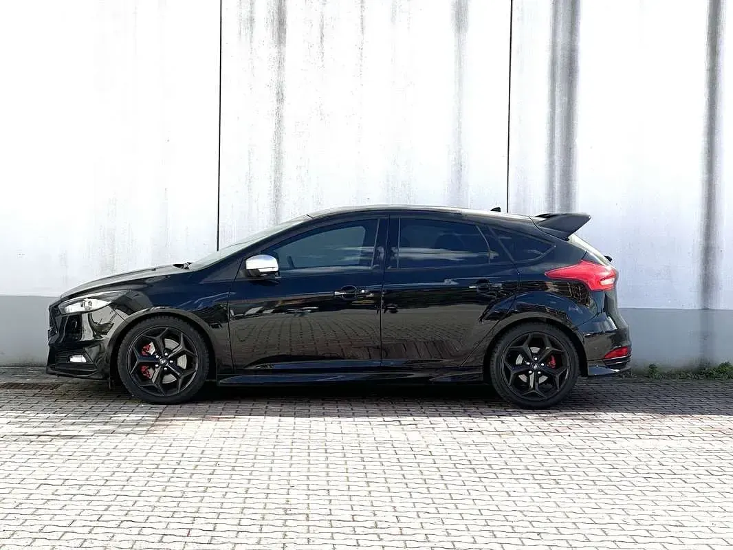 Usata Ford Focus ST 224 CV (164 kW) 2017 Berlina