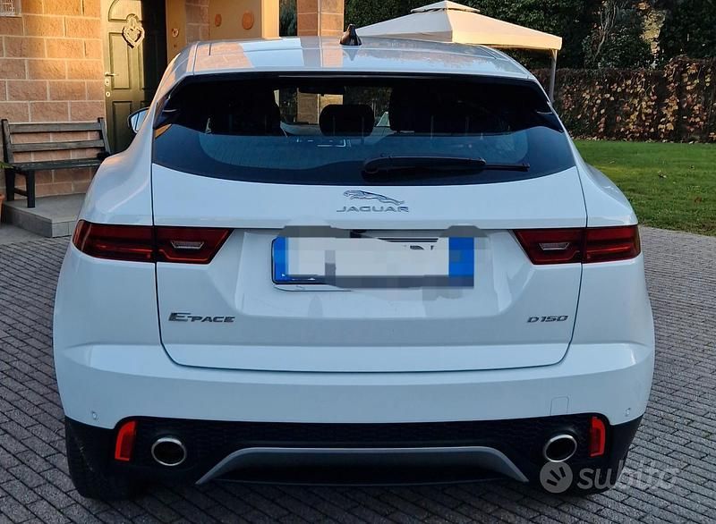 Usata Jaguar E-Pace R-Dynamic 160 CV (117 kW) 2019 Bianco SUV