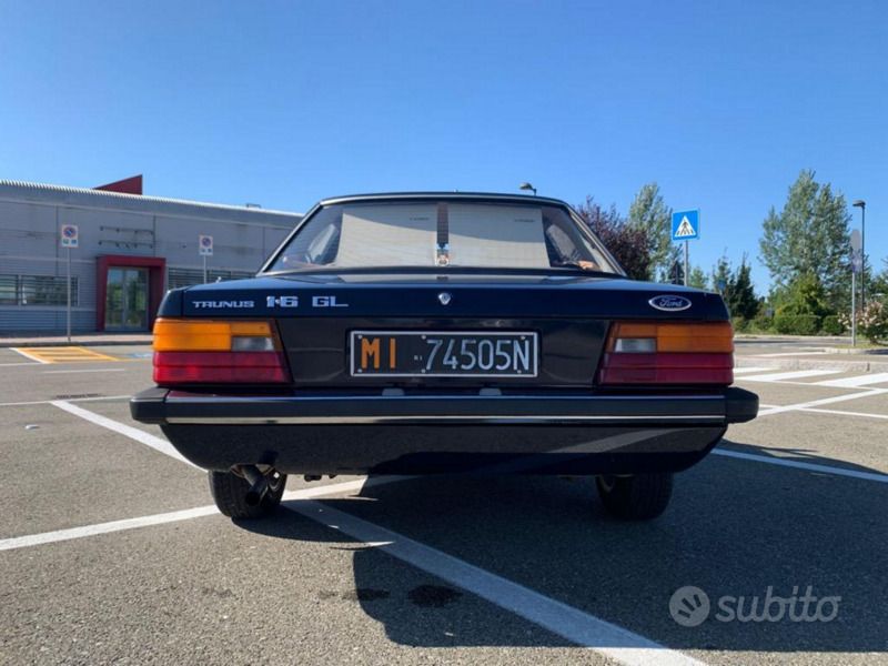 Usata Ford Taunus 90 CV (66 kW) 1981 Blu/azzurro Berlina