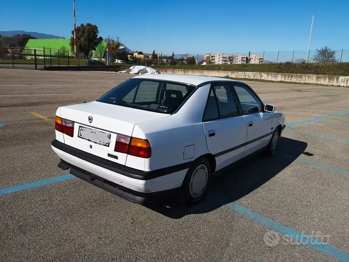 Usata Lancia Dedra 117 CV (86 kW) 1990 Bianco Berlina