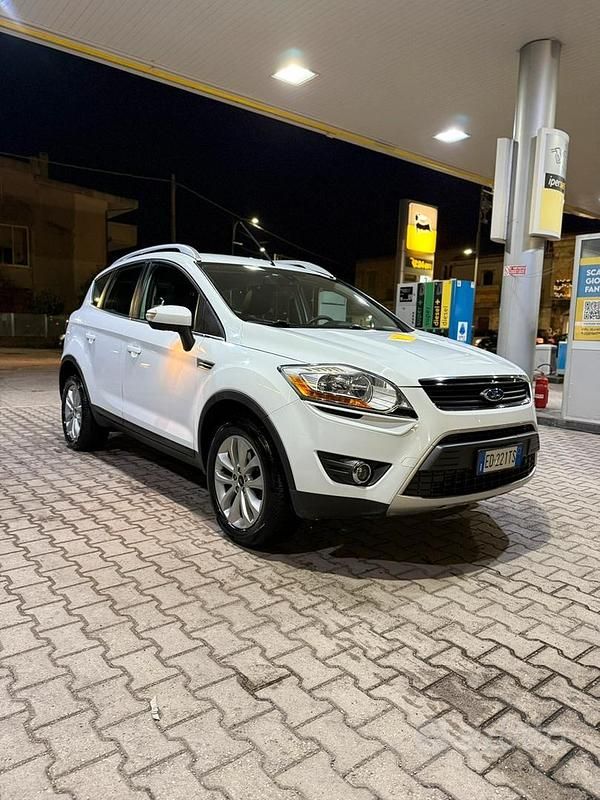 Usata Ford Kuga 2011 Bianco SUV