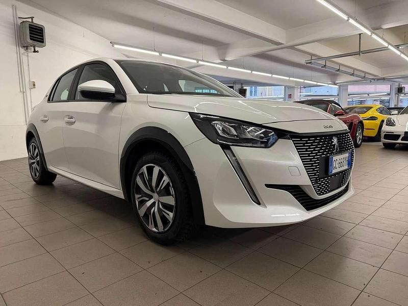 Usata Peugeot e-208 Active 100 kW (136 CV) 2020 Bianco Utilitaria