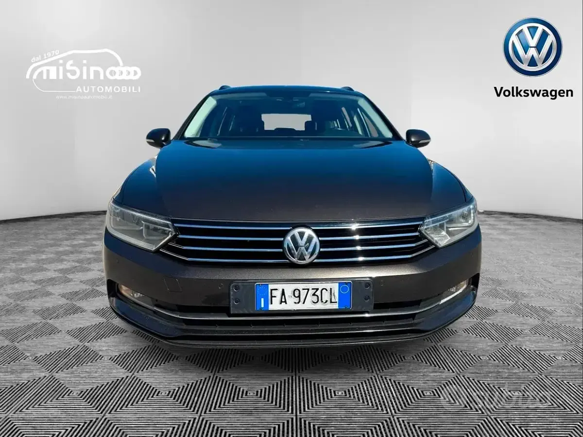Usata VW Passat Highline 150 CV (110 kW) 2015 Grigio Station wagon