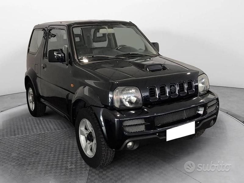 Usata Suzuki Jimny 86 CV (63 kW) 2006 Nero SUV