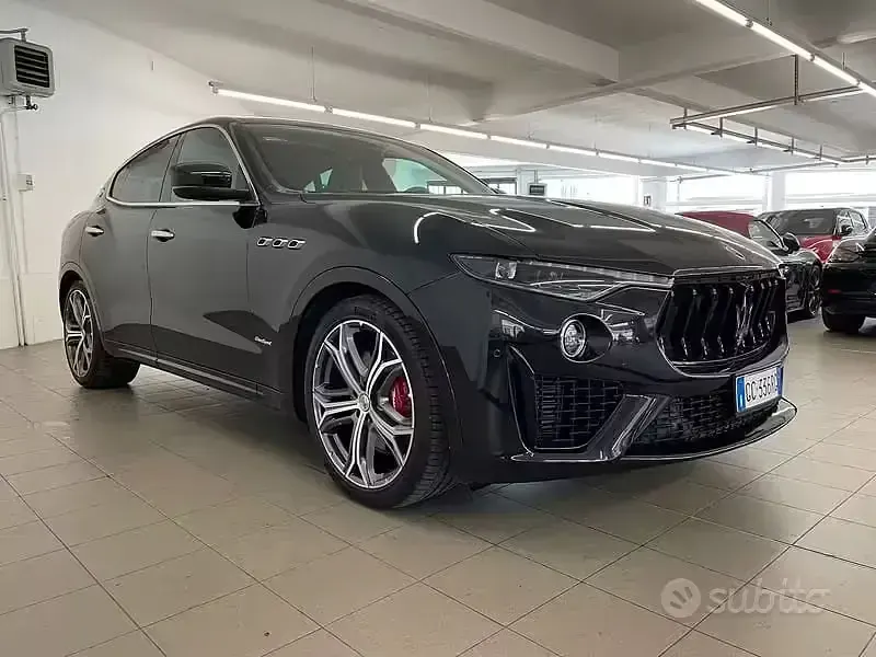 Usata Maserati Levante 250 CV (183 kW) 2020 Nero SUV