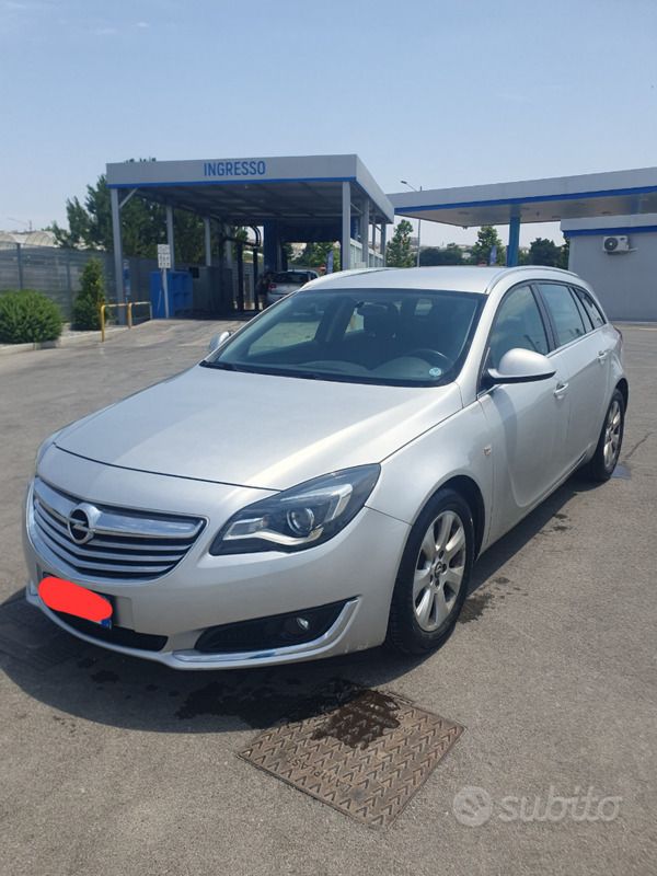 Grigio Usata 2015 Opel Insignia Sport Station wagon | 6000 € (Buon prezzo) - Immagine 1/4