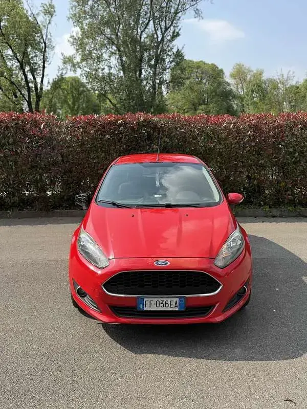 Usata Ford Fiesta 95 CV (69 kW) 2016 Utilitaria