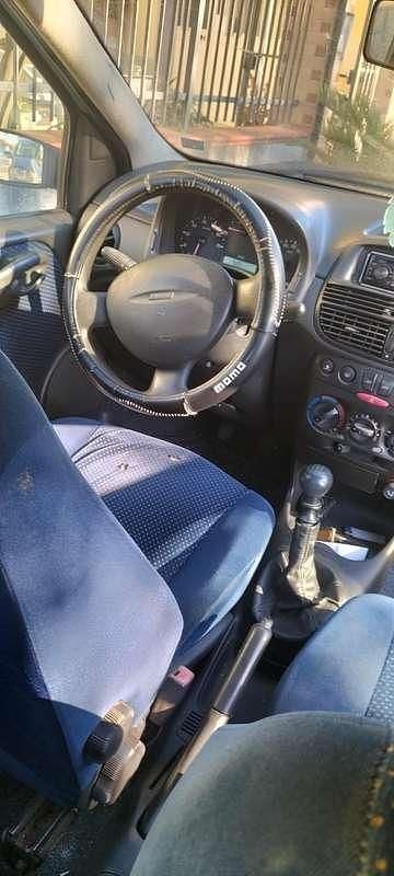Usata Fiat Punto 80 CV (58 kW) 2003 Berlina