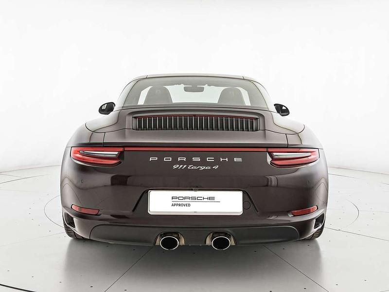 Usata Porsche 911 370 CV (272 kW) 2018 Colore su campione marrone met Cabrio