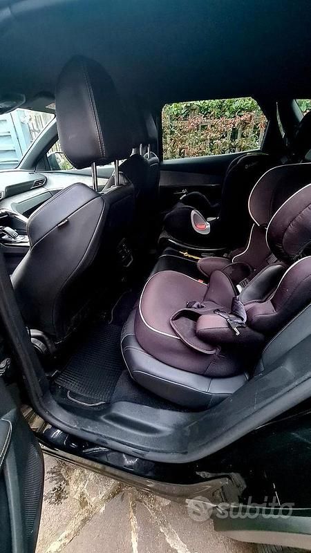 Usata Peugeot 3008 GTi 130 CV (95 kW) 2022 Nero SUV