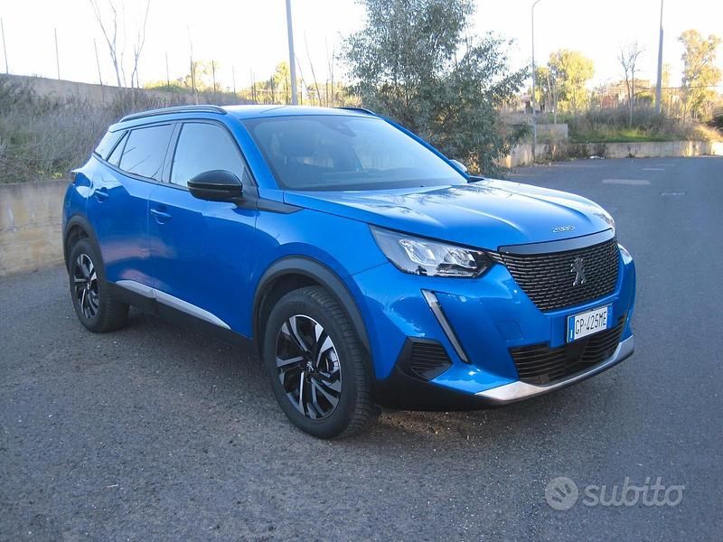 Usata Peugeot 2008 Allure 130 CV (95 kW) 2023 Blu SUV