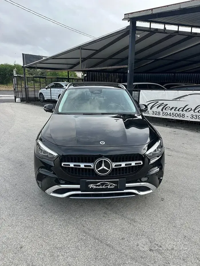 Usata Mercedes GLA200 Advanced 150 CV (110 kW) 2025 Nero SUV