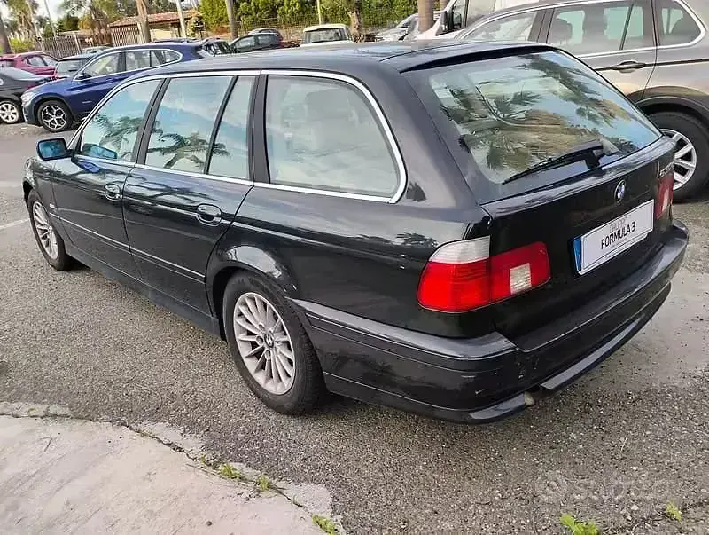 Usata BMW 518 193 CV (141 kW) 2003 Nero Station wagon