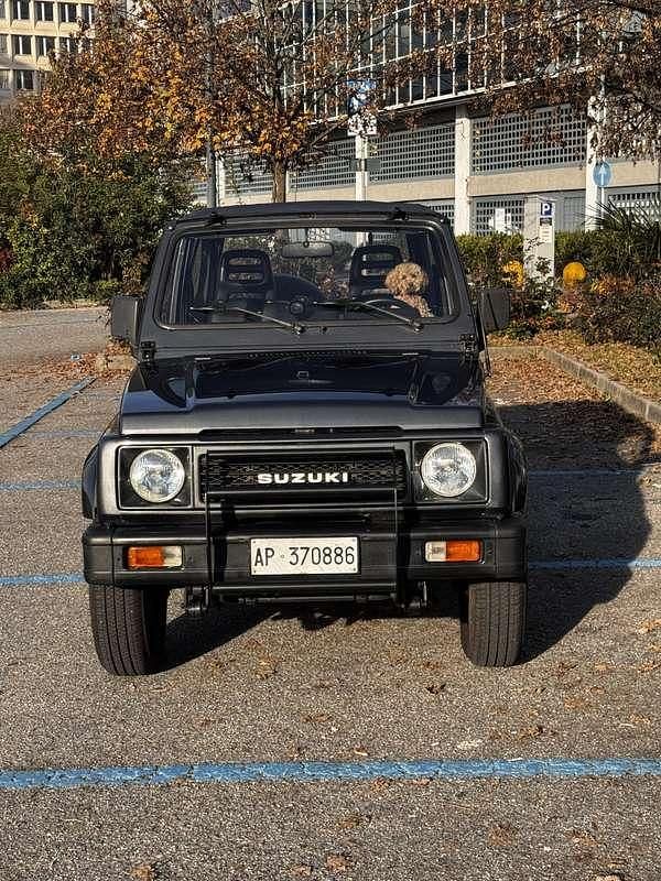 Usata Suzuki Samurai 64 CV (47 kW) 1989 Grigio SUV