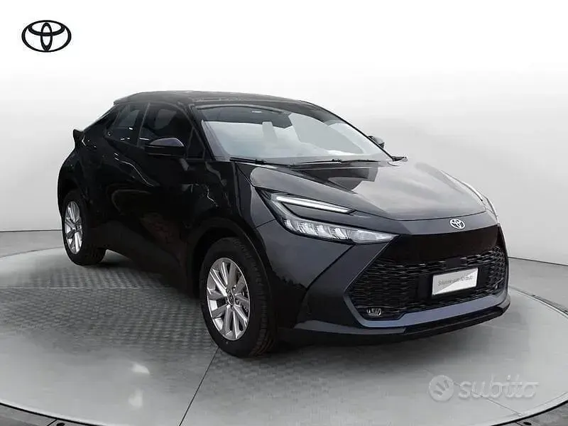 Nuova Toyota C-HR Active 98 CV (72 kW) 2026 Grigio SUV