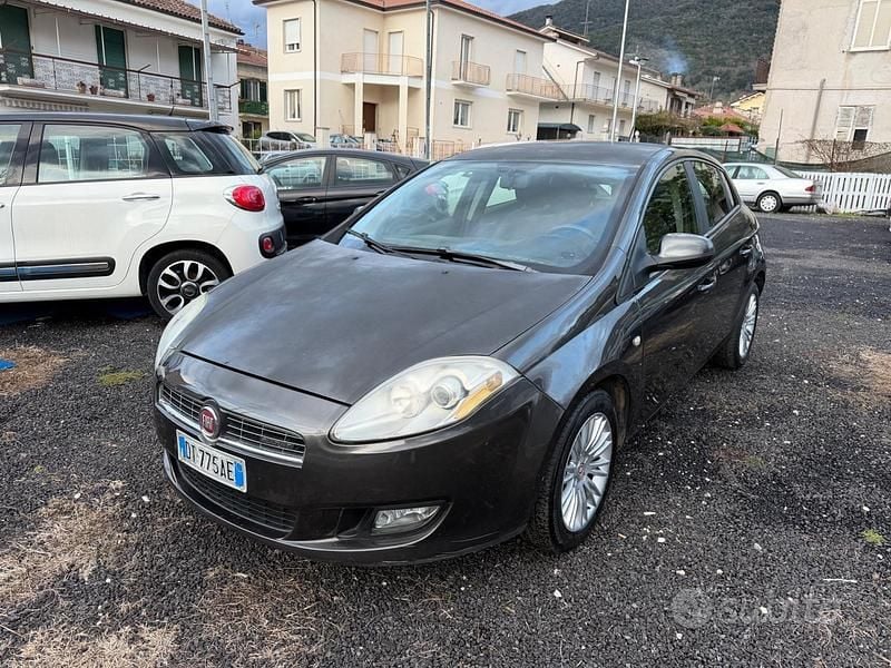 Usata Fiat Bravo Dynamic 120 CV (88 kW) 2008 Grigio Utilitaria