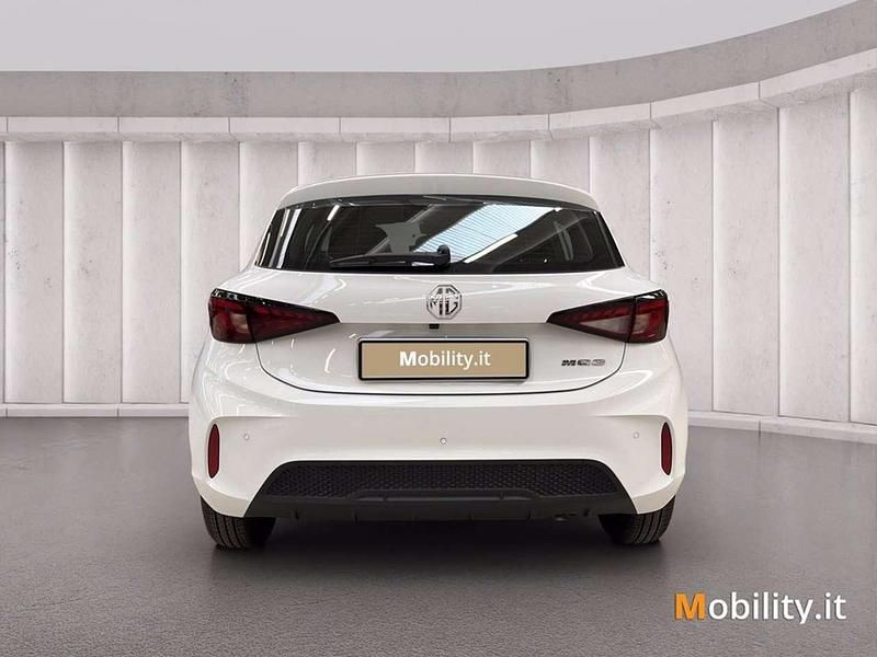 Nuova MG MG3 116 CV (85 kW) 2025 Dover white Utilitaria