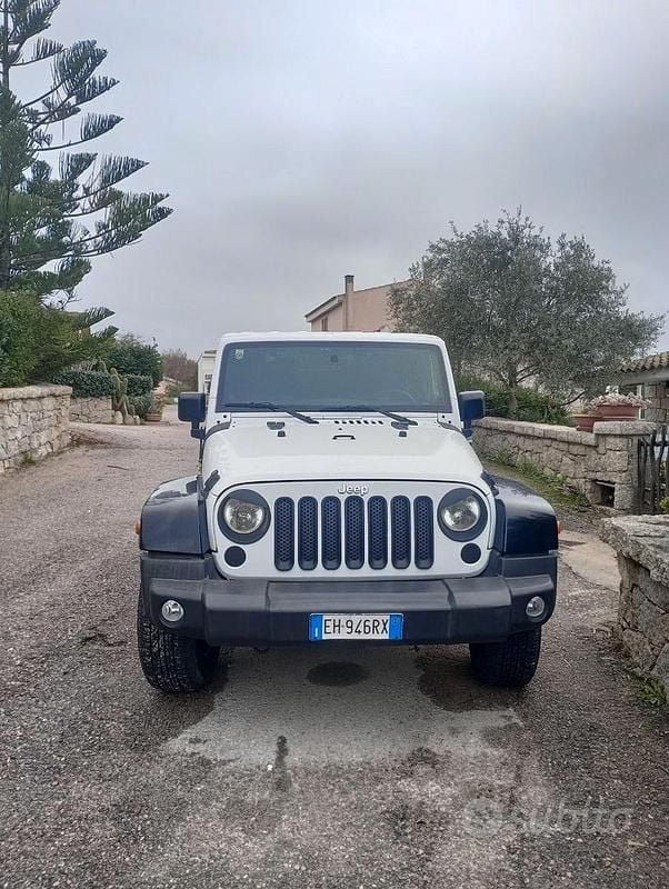 Usata Jeep Wrangler 200 CV (147 kW) 2011 Bianco SUV