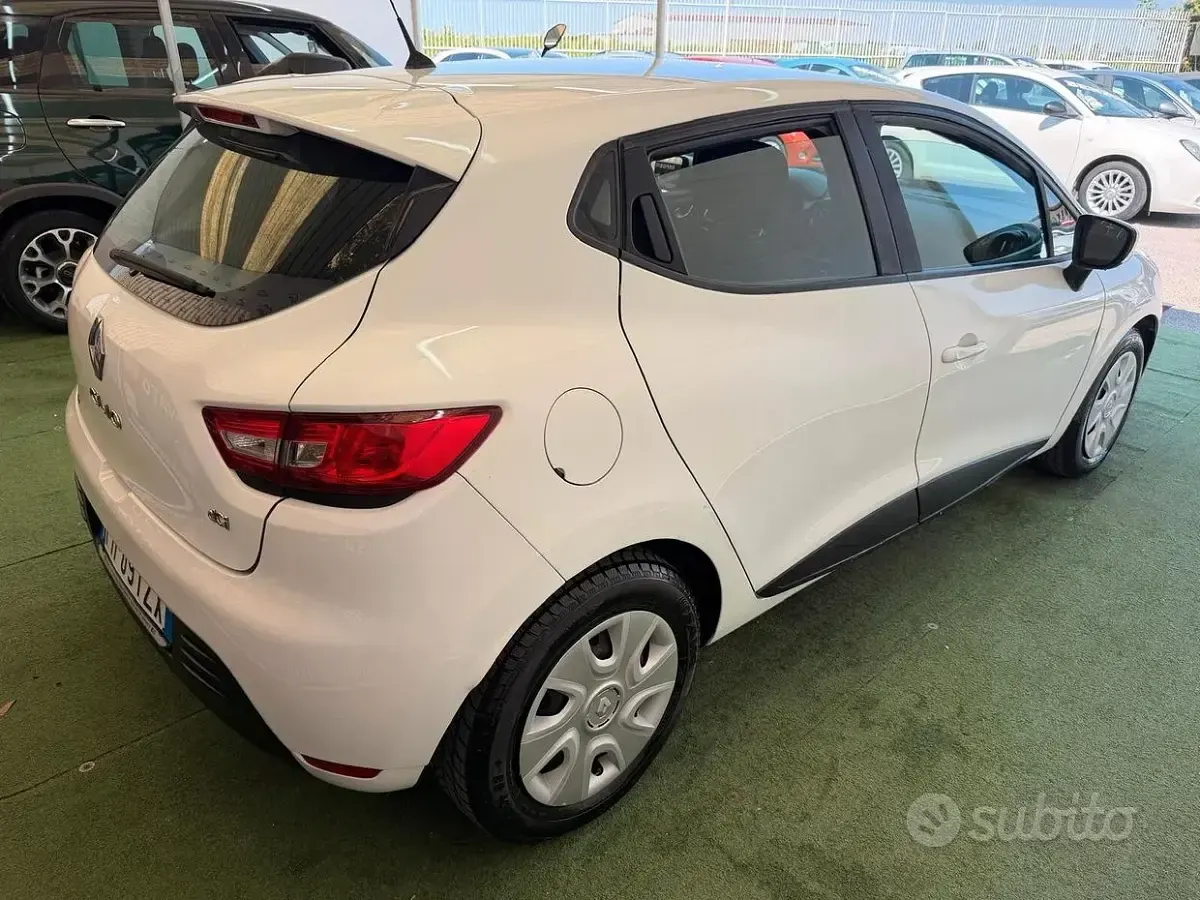 Usata Renault Clio IV 75 CV (55 kW) 2017 Bianco Berlina