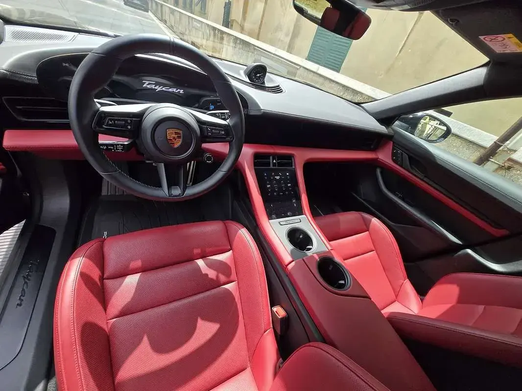 Usata Porsche Taycan Sport Turismo Sport Turismo 300 kW (408 CV) 2023 Station wagon