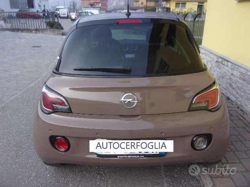 Usata Opel Adam Glam 70 CV (51 kW) 2015 Tetto nero !! Utilitaria