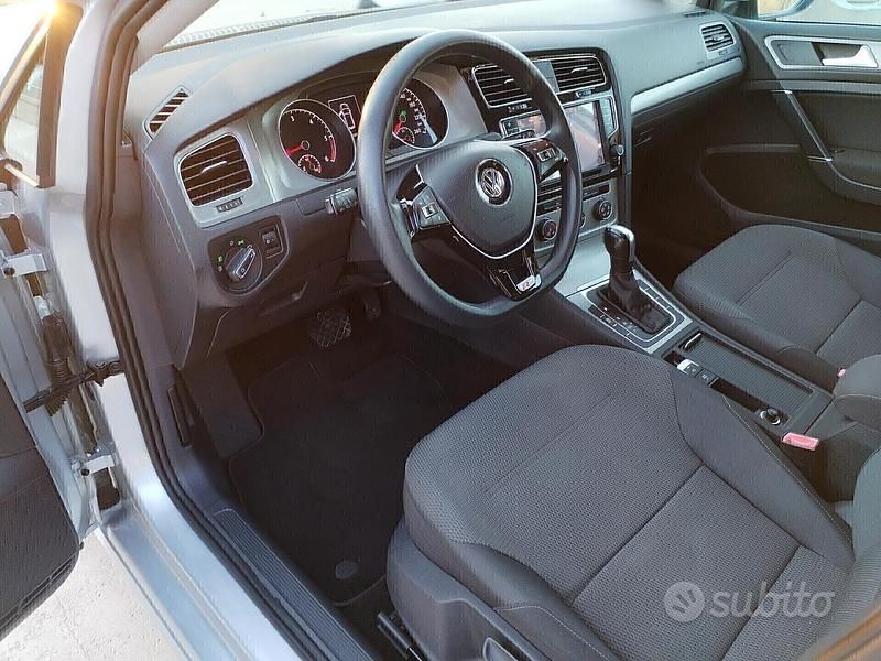 Usata VW Golf VII Highline 105 CV (77 kW) 2014 Grigio Station wagon