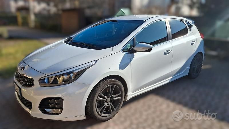 Usata Kia Ceed 2017 Bianco Utilitaria