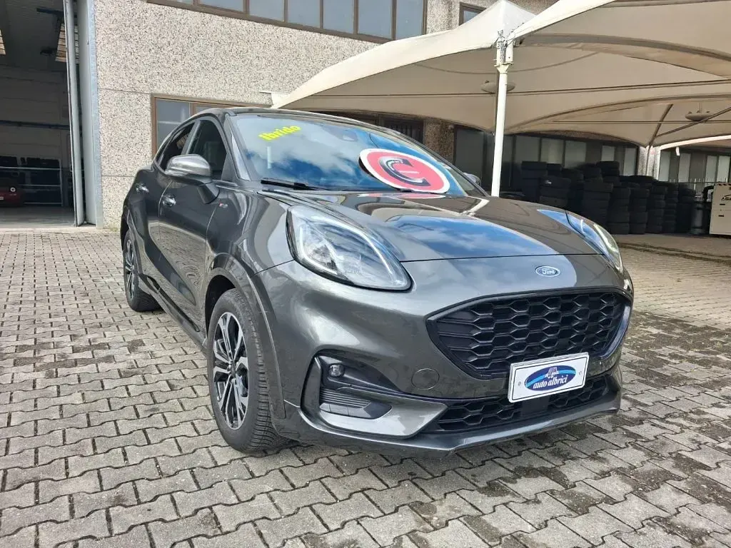 Usata Ford Puma ST-Line 125 CV (91 kW) 2024 Metallizzato  grigio SUV