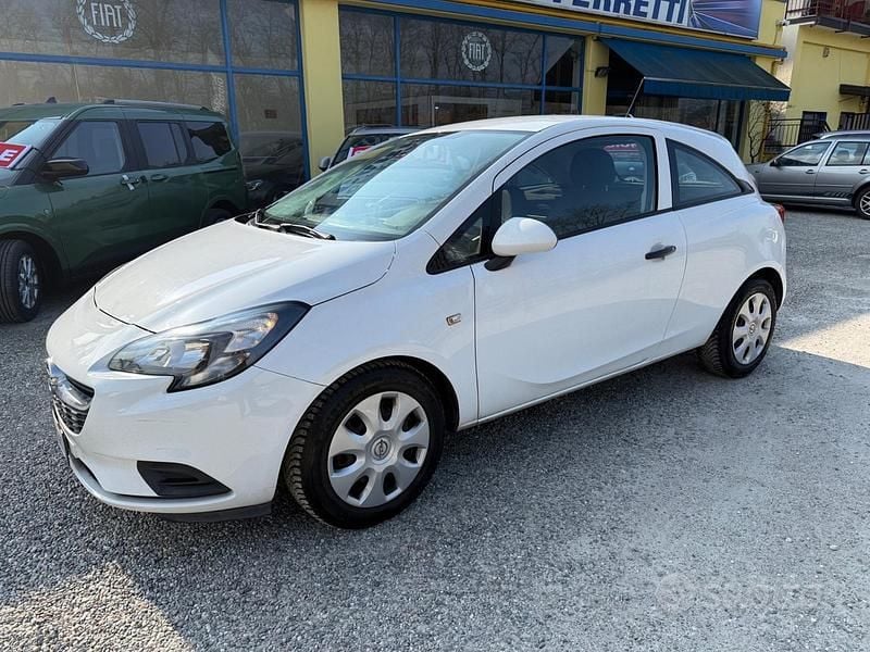 Usata Opel Corsa 75 CV (55 kW) 2017 Bianco Utilitaria