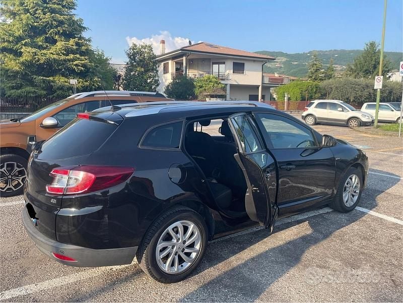 Usata Renault Mégane GrandTour 110 CV (80 kW) 2015 Nero Station wagon