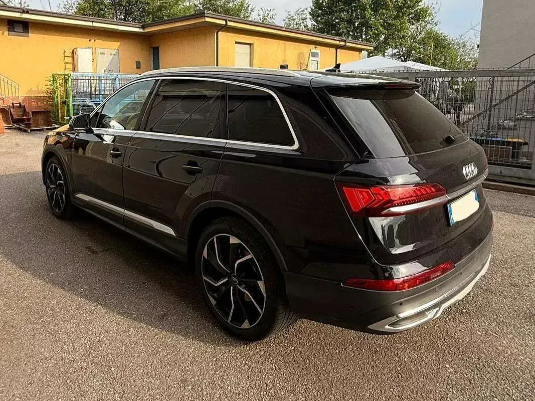 Usata Audi Q7 Ambiente 286 CV (210 kW) 2021 Nero SUV