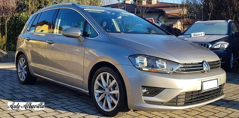 Usata VW Golf Sportsvan Highline 125 CV (91 kW) 2017 Grigio Monovolume