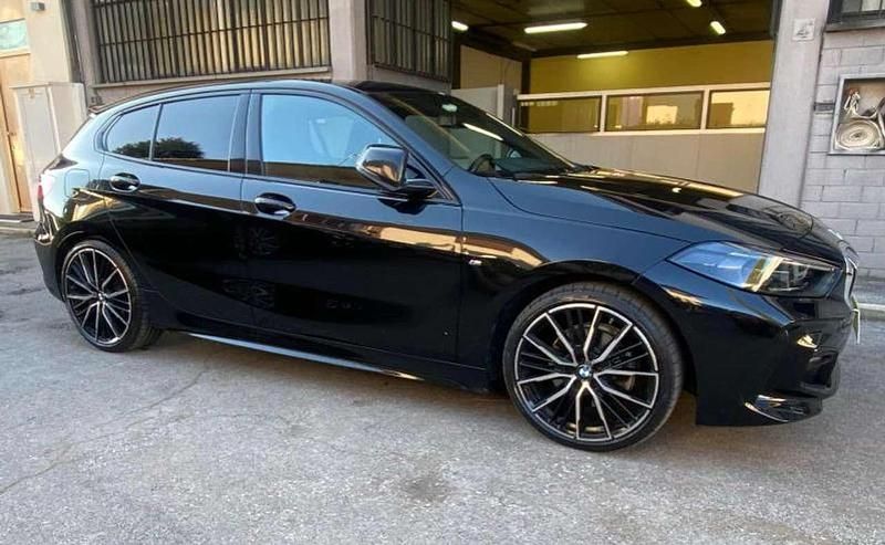 Usata BMW 118 M Sport 150 CV (110 kW) 2022 Nero Utilitaria