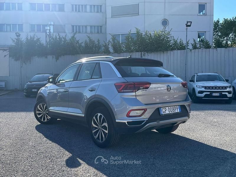 Usata VW T-Roc Style 116 CV (85 kW) 2023 Grigio SUV
