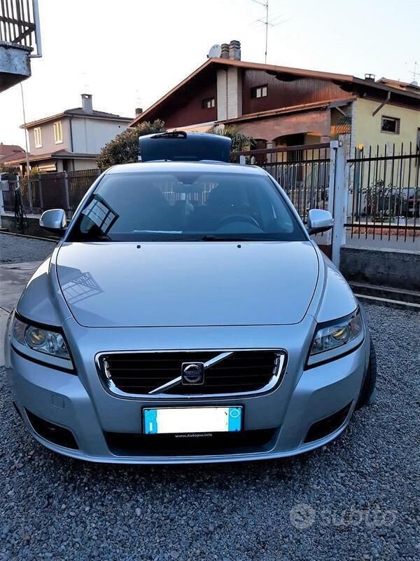 Usata Volvo V50 109 CV (80 kW) 2010 Grigio Station wagon