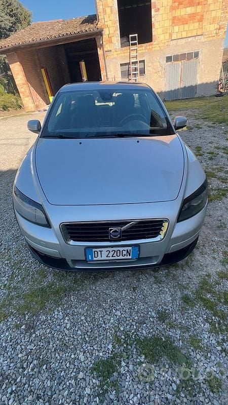 Usata Volvo C30 109 CV (80 kW) 2009 Grigio Utilitaria