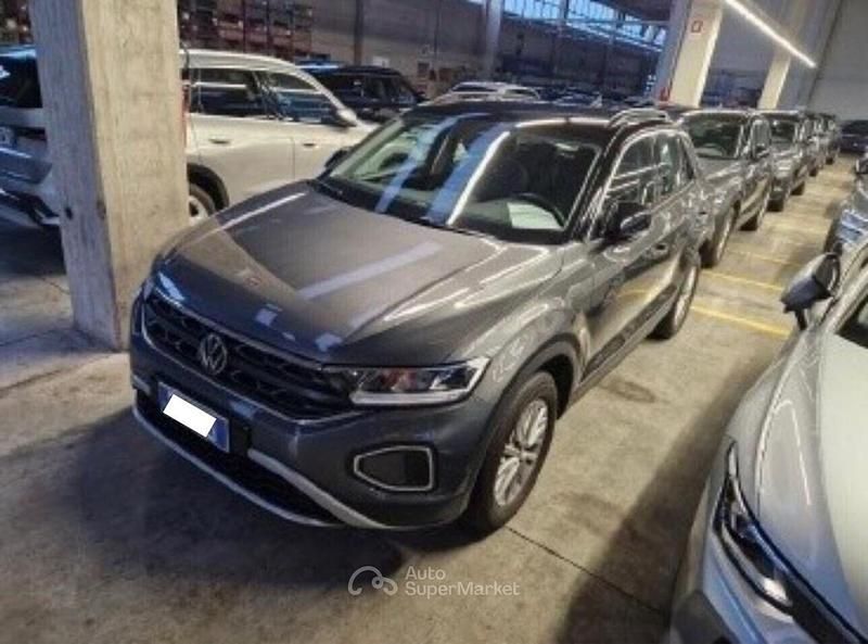 Usata VW T-Roc Life 116 CV (85 kW) 2025 Gray SUV
