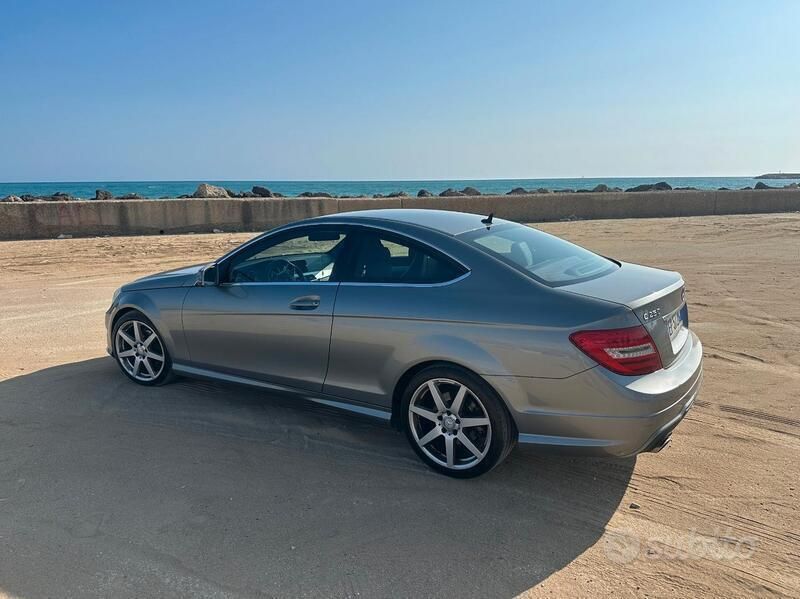 Usata Mercedes C250 204 CV (150 kW) 2012 Grigio Coupé